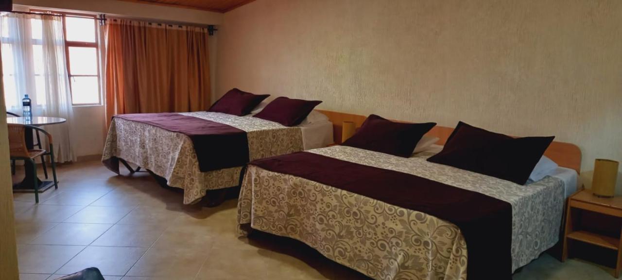 Hoteles Bogota Inn Colonial Bagian luar foto