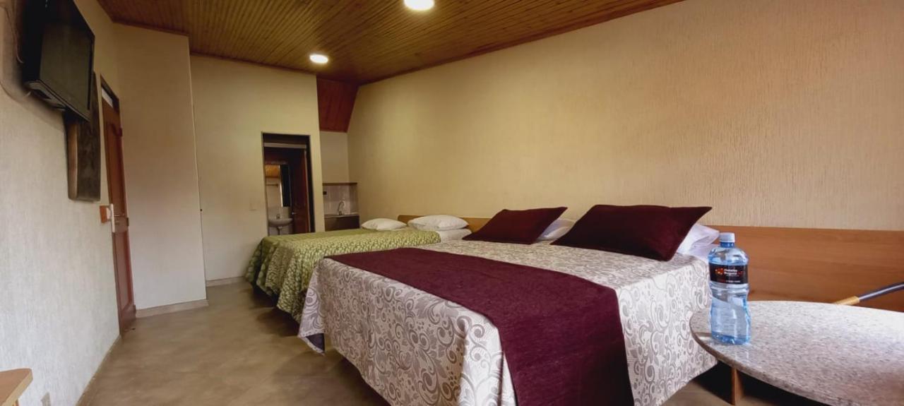 Hoteles Bogota Inn Colonial Bagian luar foto