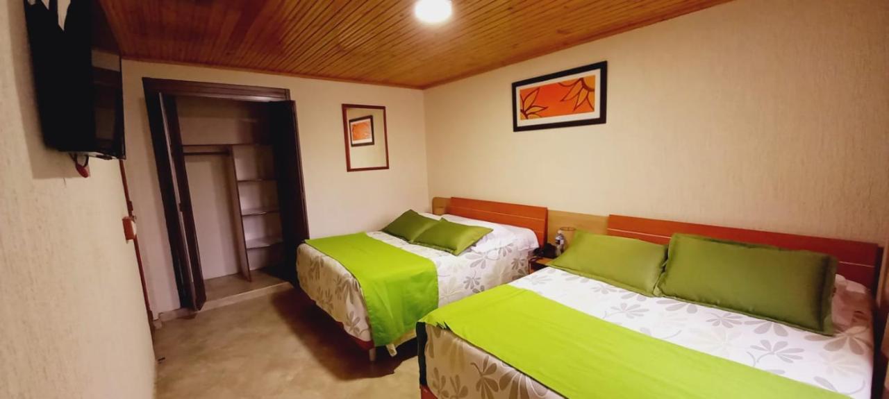 Hoteles Bogota Inn Colonial Bagian luar foto